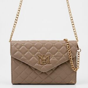 Elegant Tan Quilted Shoulder Bag